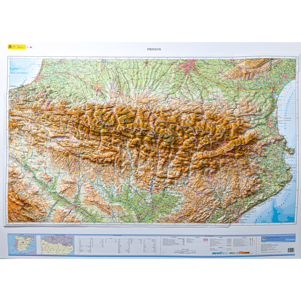 Relieve de Pirineos en 3D a 1:375.000 - 2ed. 2025